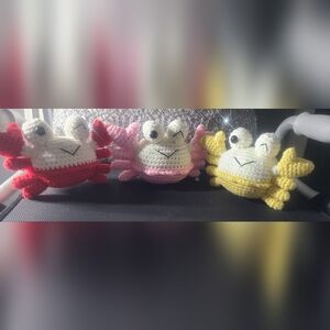 Handmade Crochet Crab Plush Set - Red, Pink, Yellow